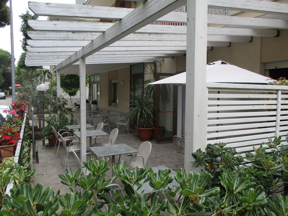 רימיני Hotel Abamar מראה חיצוני תמונה