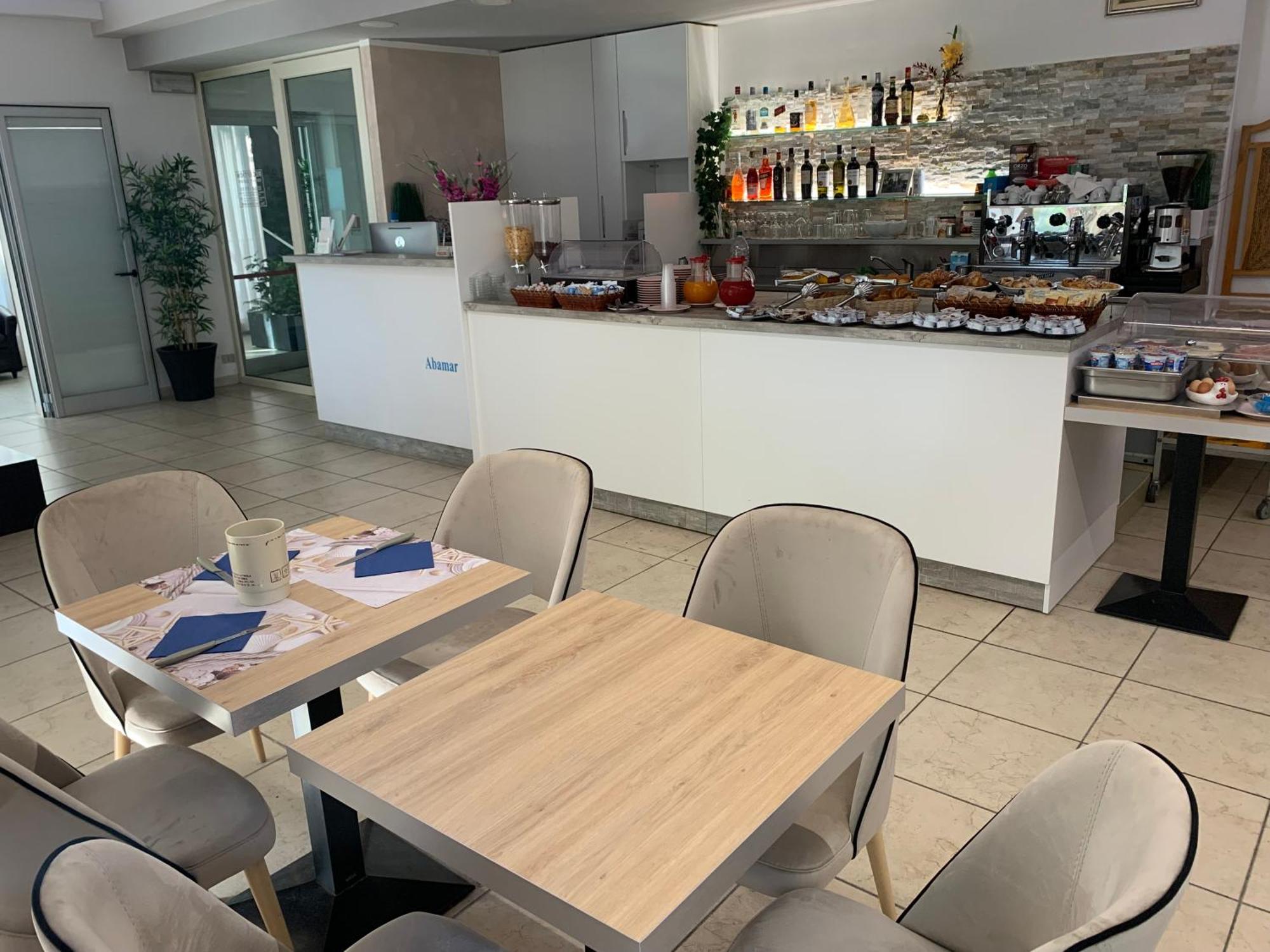 רימיני Hotel Abamar מראה חיצוני תמונה