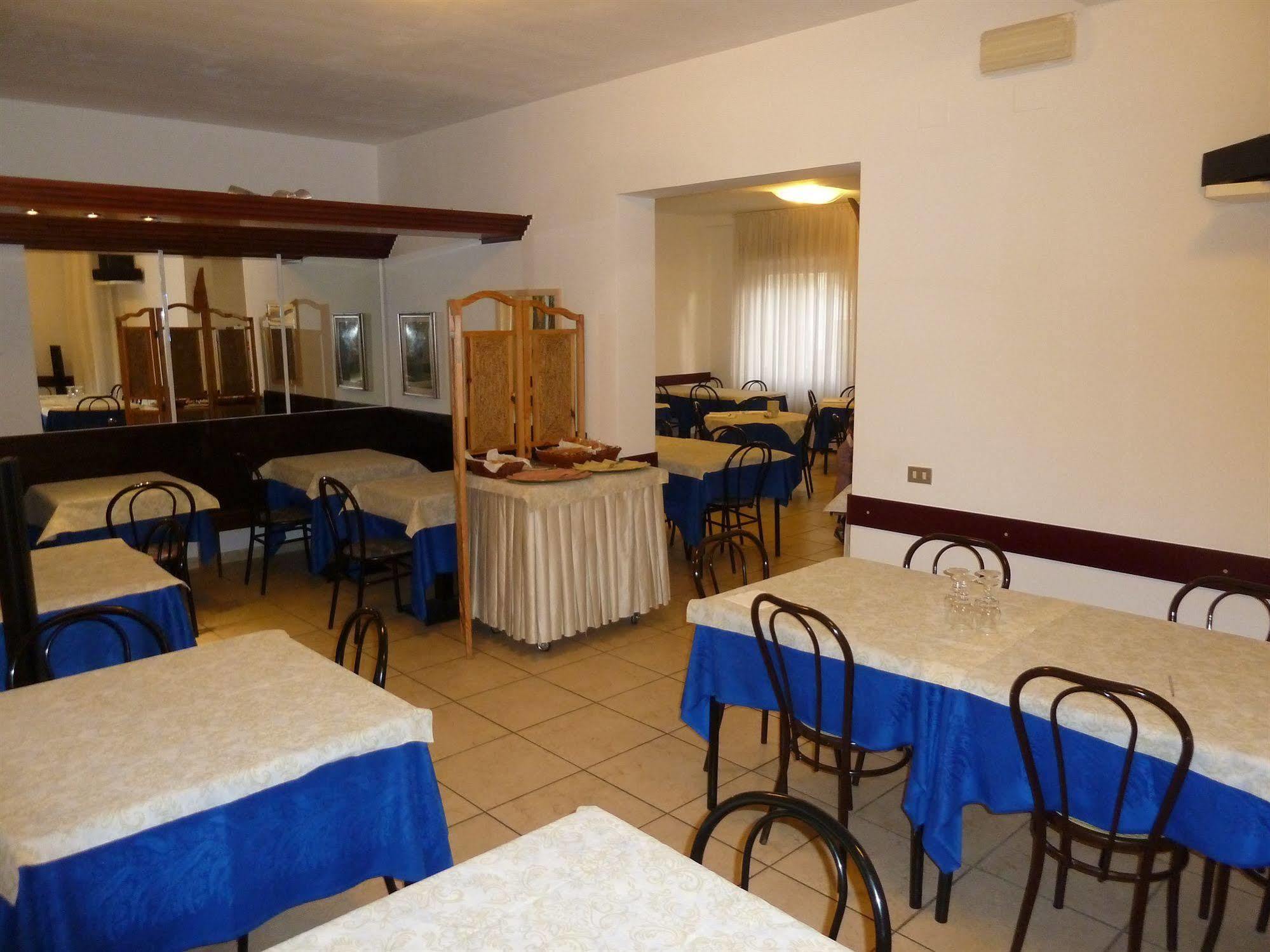 רימיני Hotel Abamar מראה חיצוני תמונה